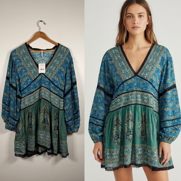 Free People Tops - Free People Luna‎ Scarf Print Tunic Blouse Ocean Combo